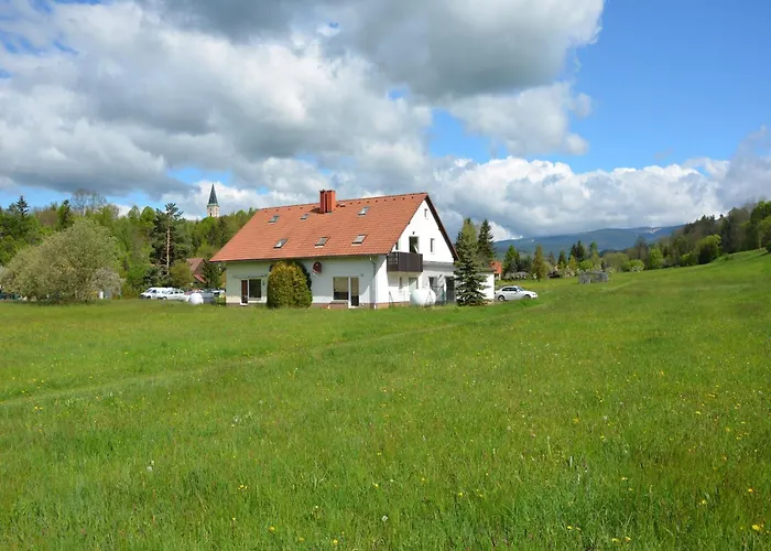 Retreat With Garden Views Dolni Lanov