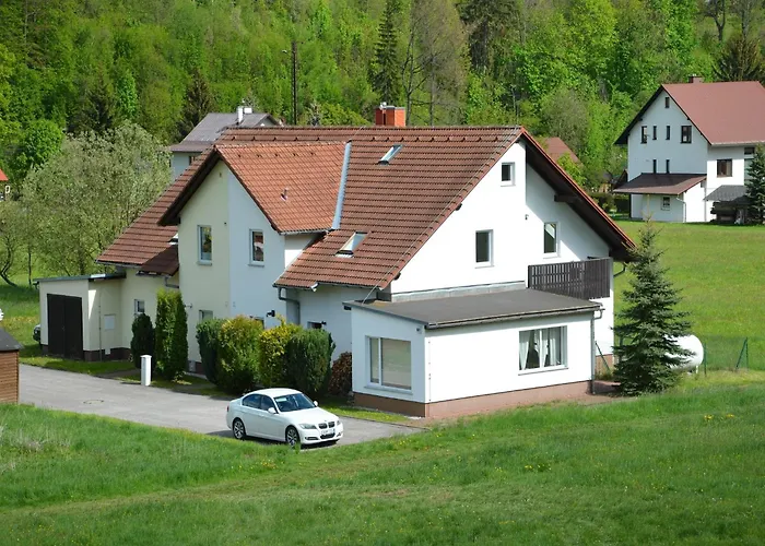 Apartament Retreat With Garden Views