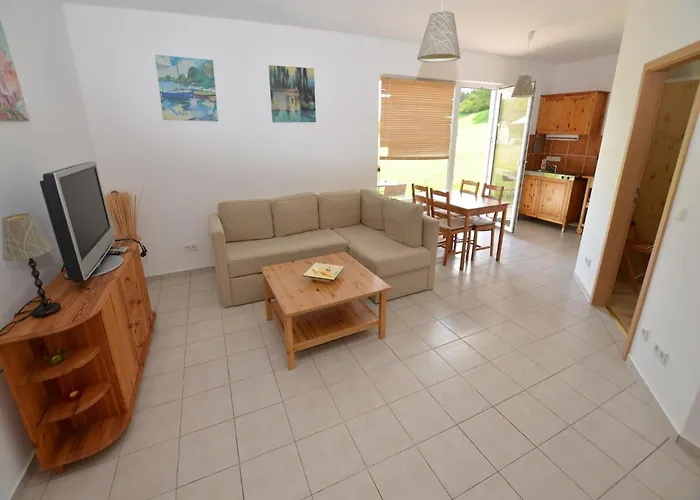 Apartament Retreat With Garden Views Dolni Lanov