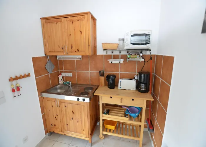 Retreat With Garden Views Apartament *