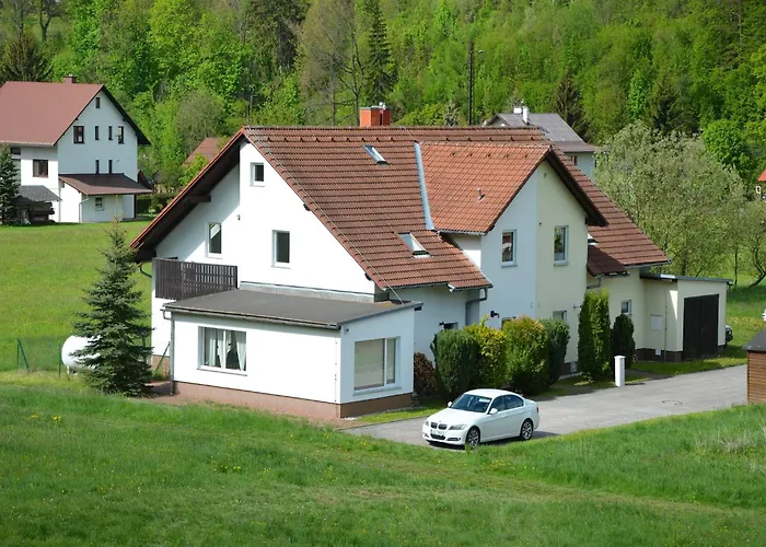 Retreat With Garden Views *